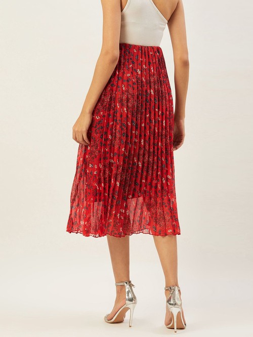 Anvi red cocoon skirt2