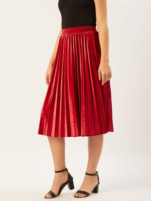 Anvi's red skirt1