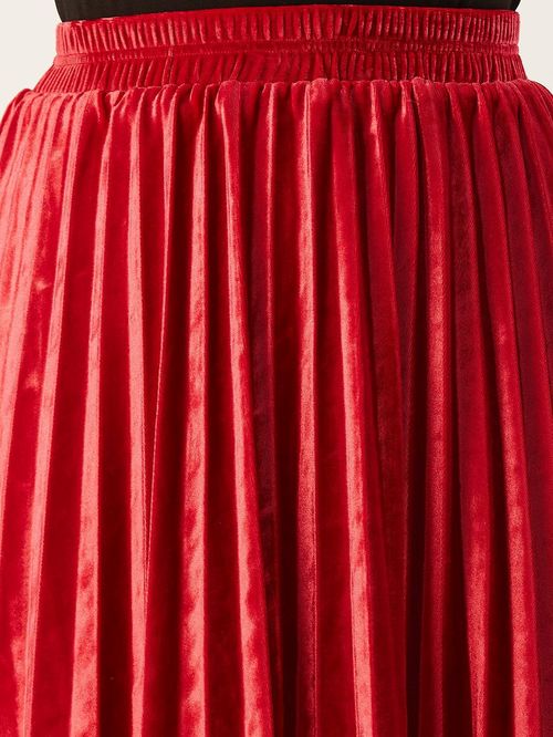 Anvi's red skirt5