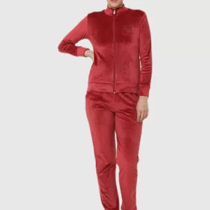لباس ورزشی قرمز رنگ سوییت دریمز