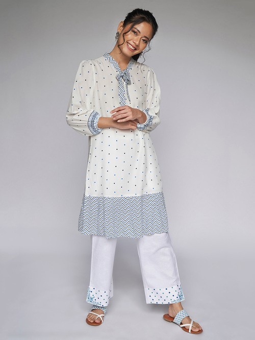 Global Desi white-blue polka dot tunic01