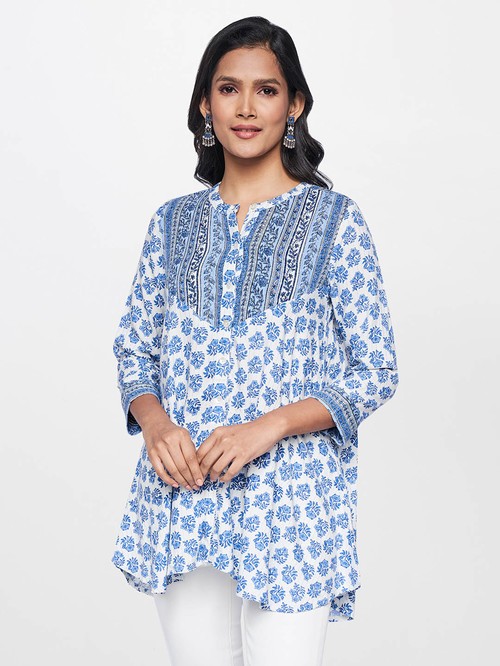 ITSE patterned blue and white tunic01
