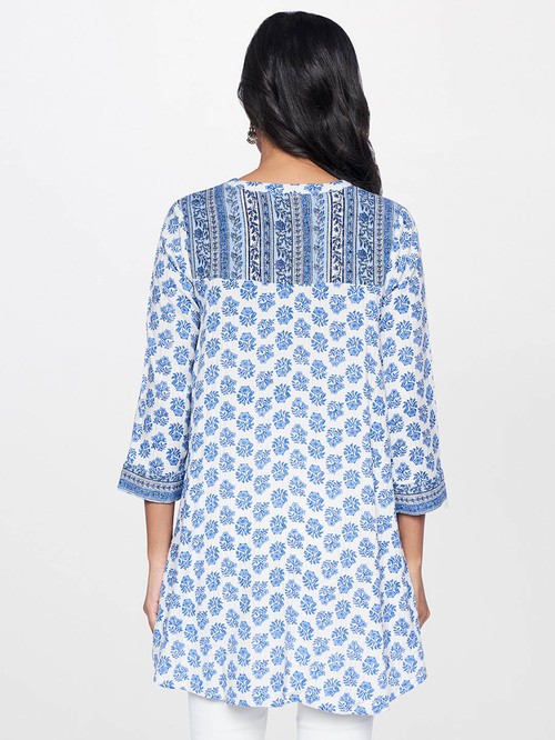 ITSE patterned blue and white tunic01